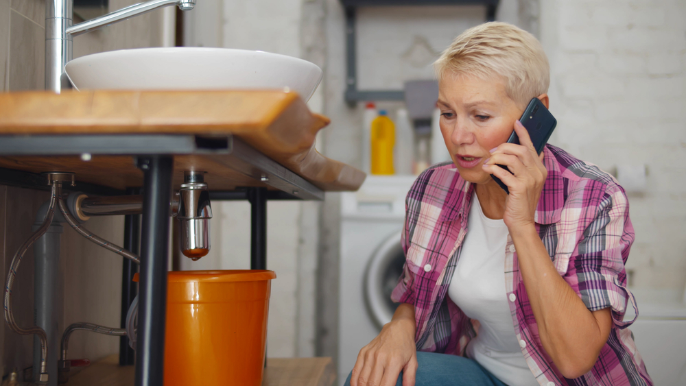 Emergency Plumbing in Fulshear: What to Do Before the Plumber Arrives